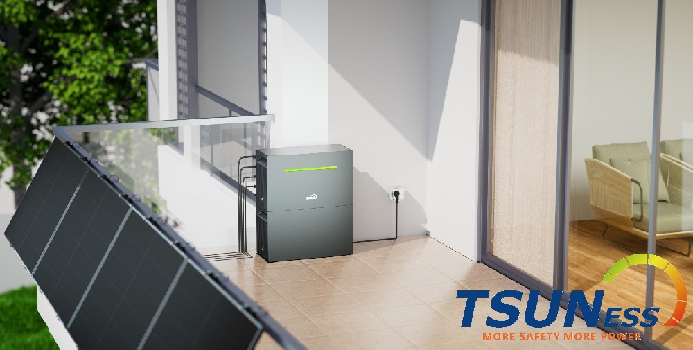 The Power Play: How Microinverters Beat DC Optimizers in Solar Systems